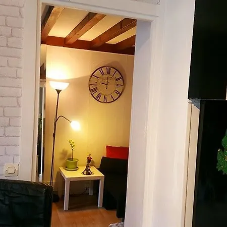 Vincennes-cosy Duplex アパート